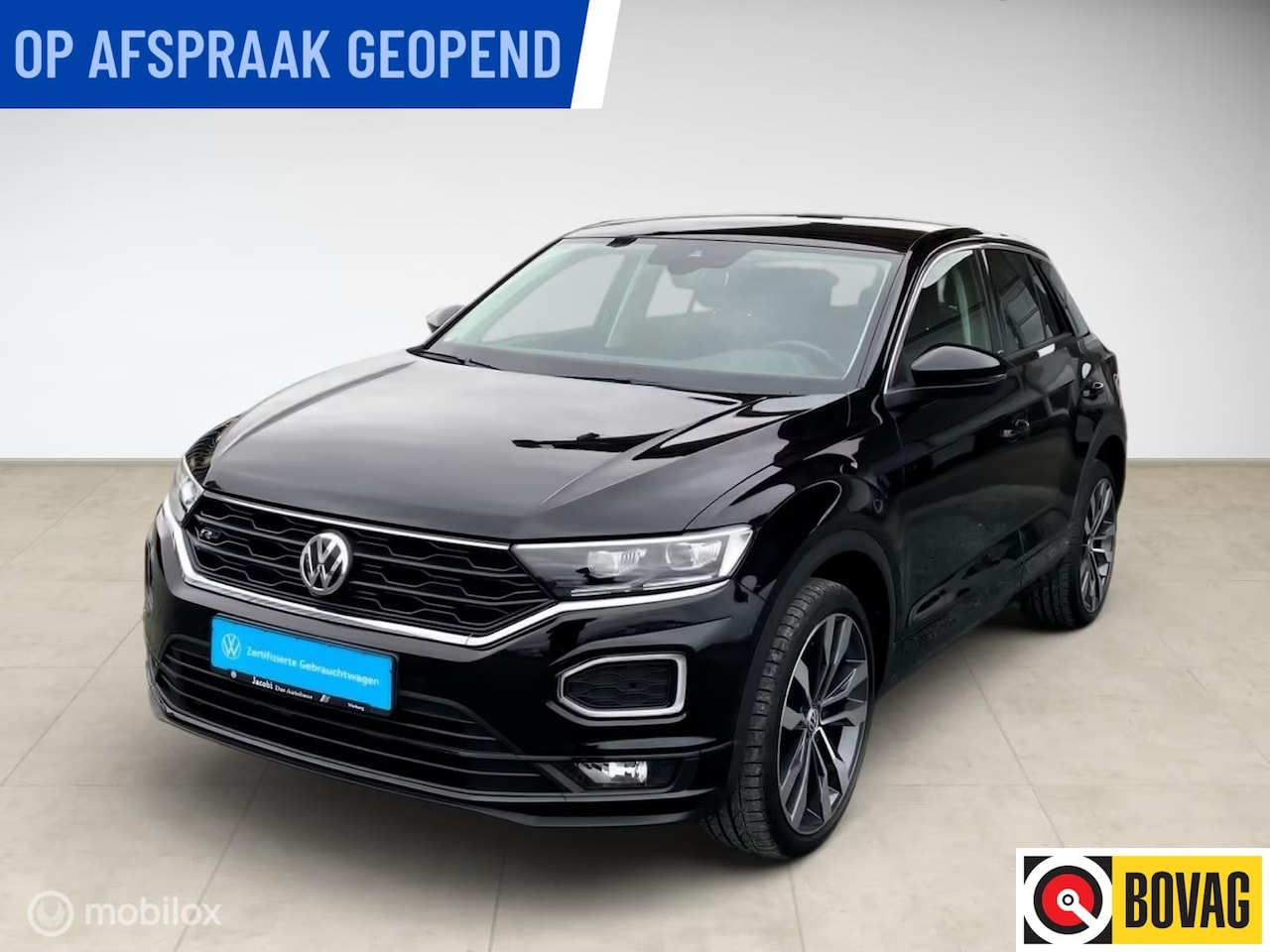 Volkswagen T-Roc - 1.5 TSI DSG I R Line I 19 Inch I Navigatie I - AutoWereld.nl