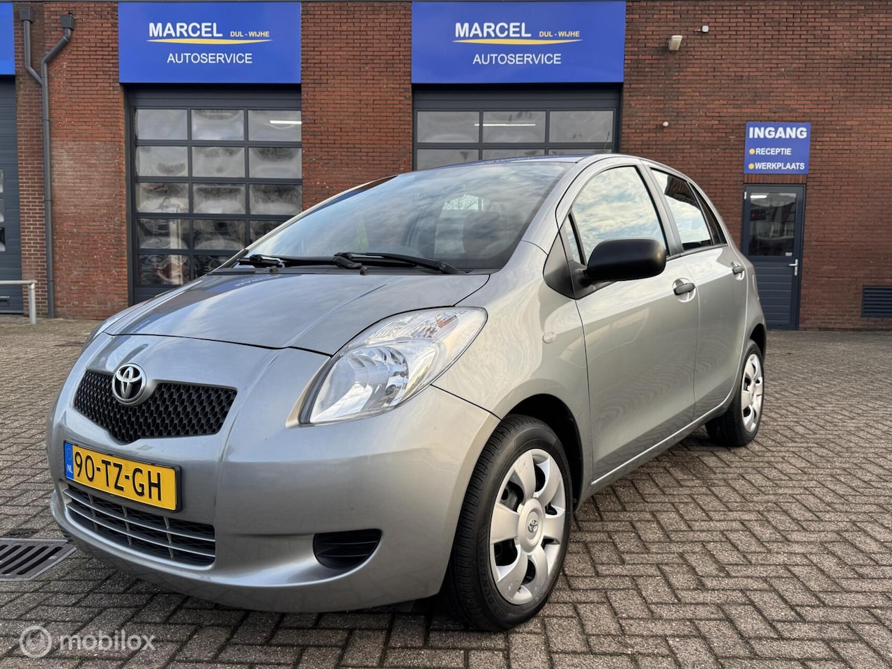 Toyota Yaris - 1.3 VVT-i Terra 1.3 VVTi Terra - AutoWereld.nl