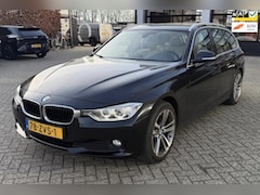 BMW 3-serie Touring - 2.0 320D AUT 2013 Zwart XENON|LEDER|NAP