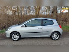 Renault Clio - 1.2-16V Exception