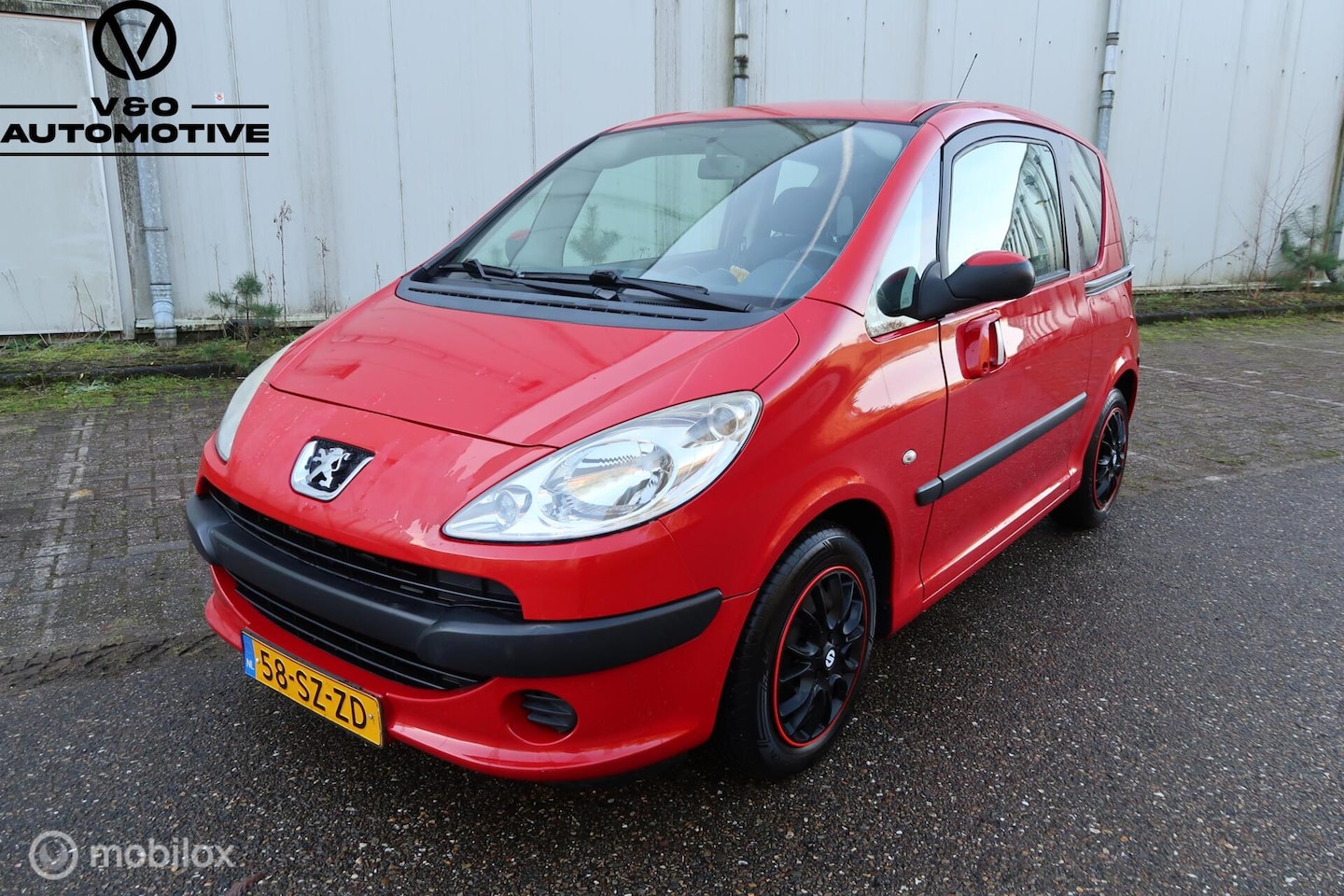 Peugeot 1007 - 1.4 Urban | Nieuwe Distributieriem - AutoWereld.nl