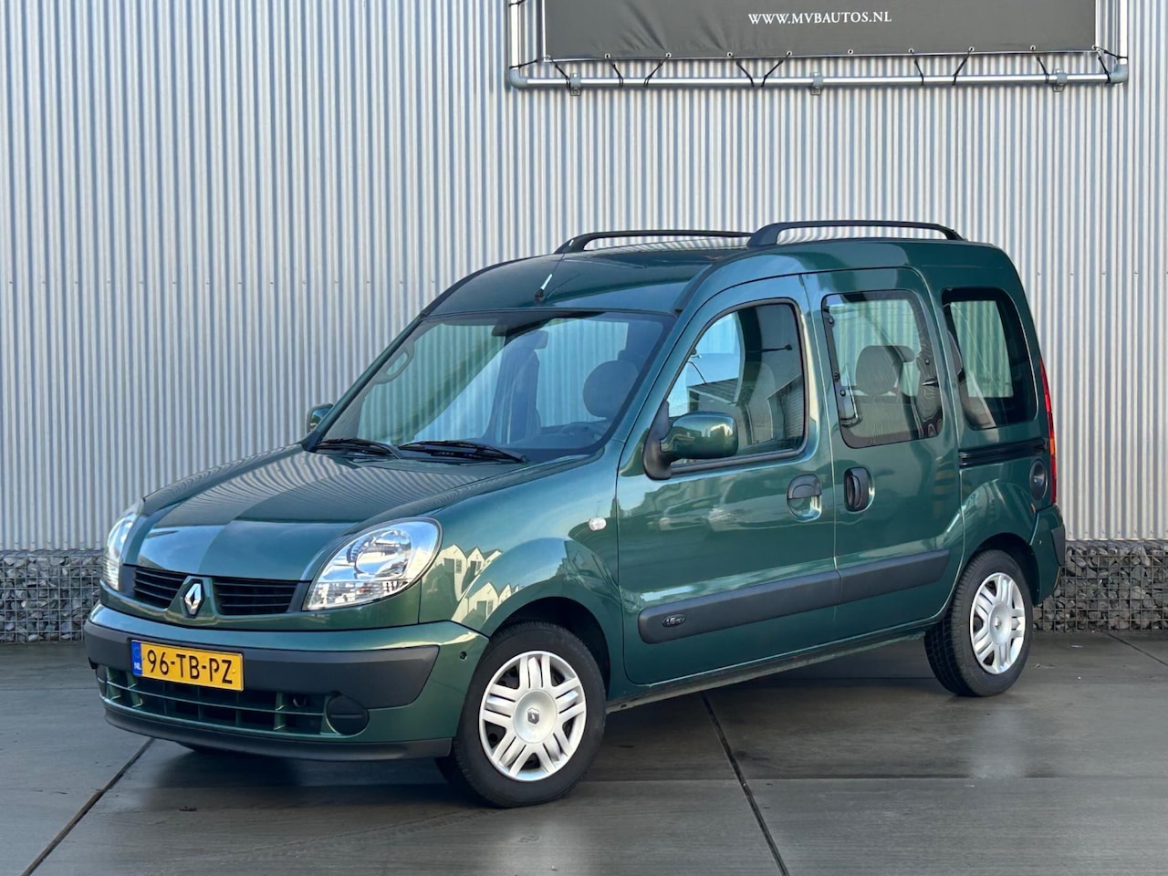 Renault Kangoo - 1.6-16V Expression 1.6-16V Expression, Handgas, Invalide auto, 1ste eigenaar - AutoWereld.nl