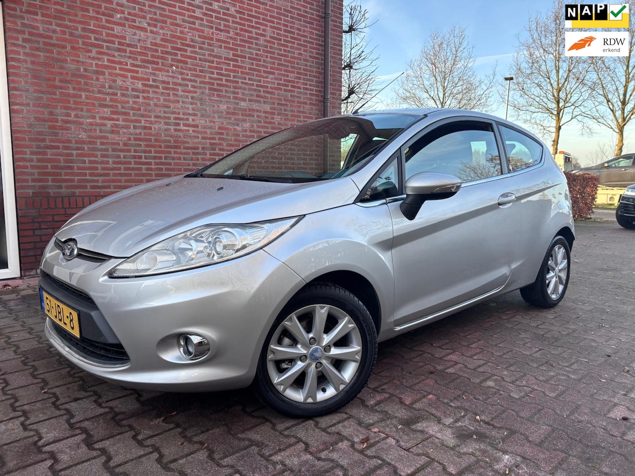 Ford Fiesta - 1.25 Ghia 1.25 Ghia - AutoWereld.nl