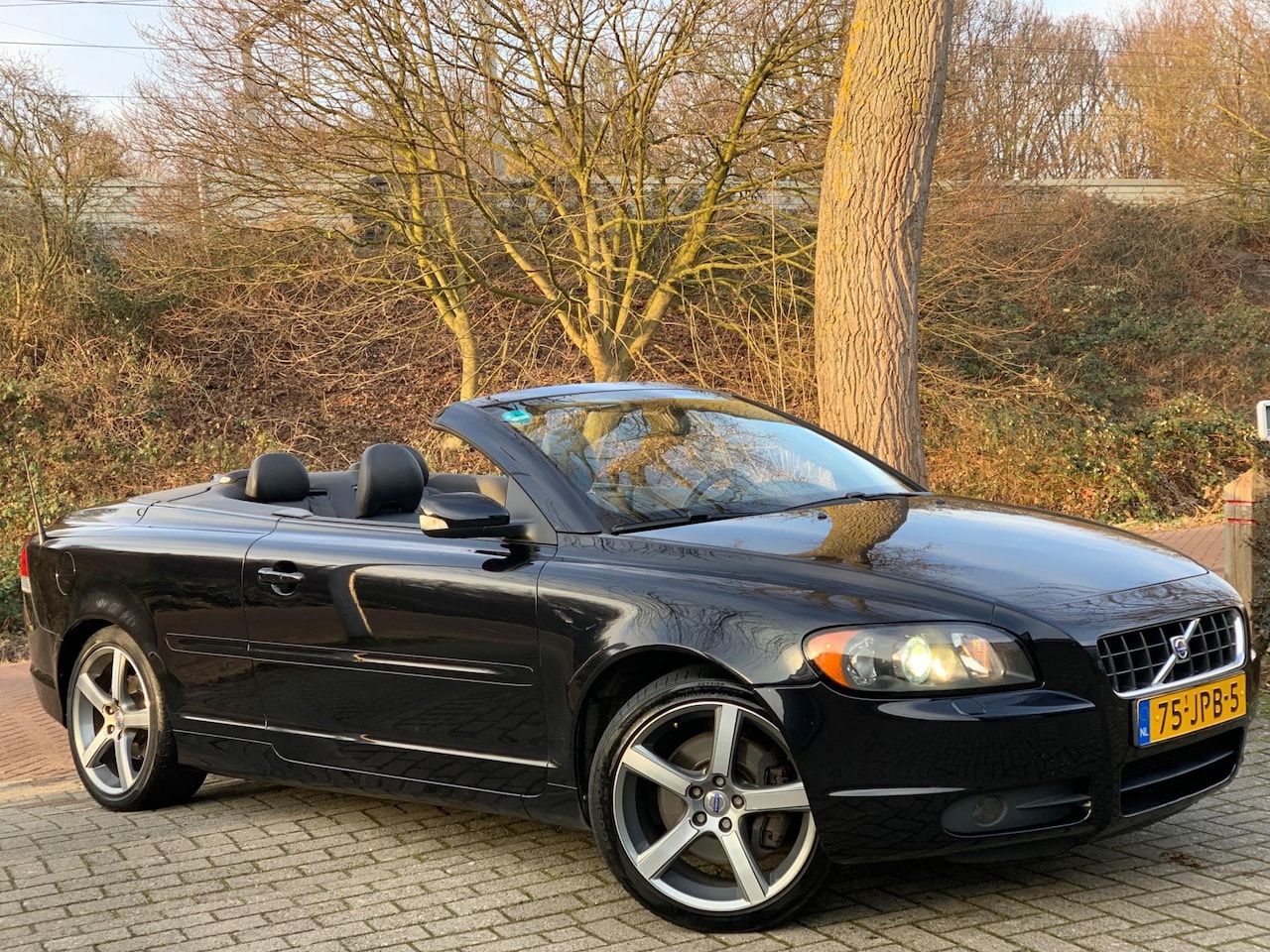 Volvo C70 Convertible - 2.5 T5 Summum 2.5 T5 Summum - AutoWereld.nl