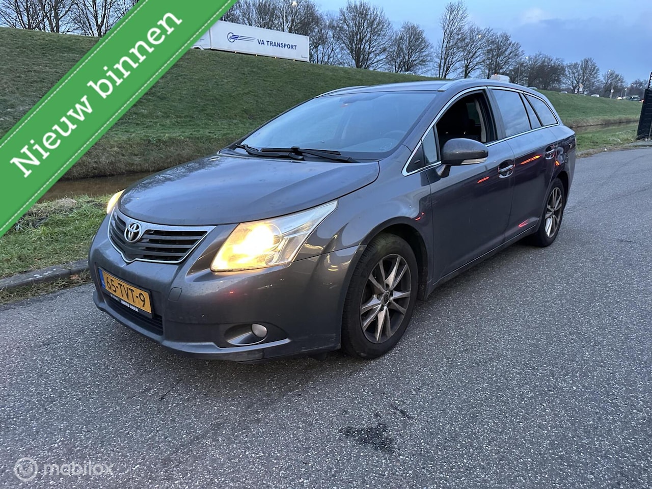 Toyota Avensis - 1.8 VVTi Business AUTOMAAT - AutoWereld.nl