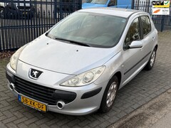 Peugeot 307 - 1.6-16V D.Sign