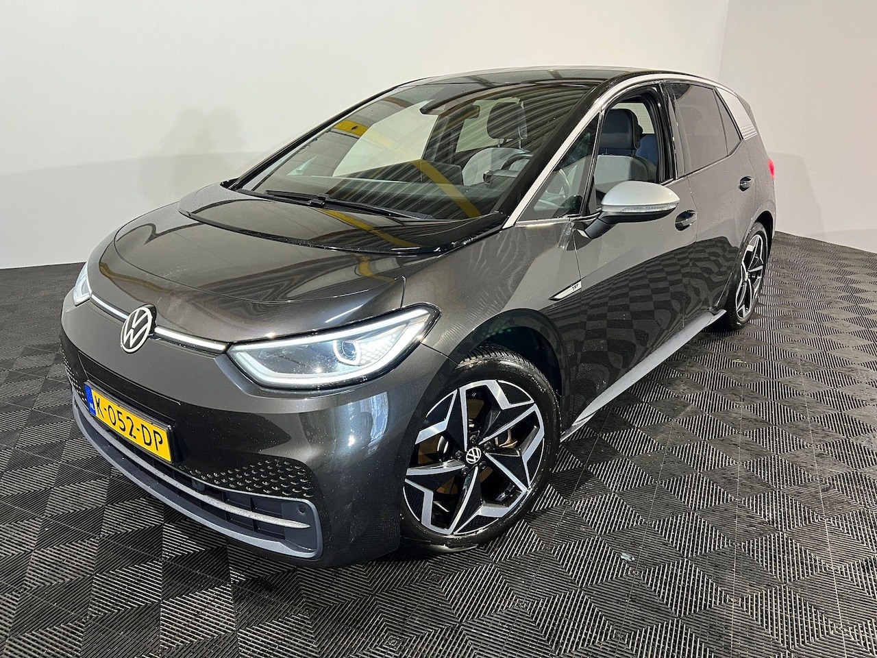 Volkswagen ID.3 - First Plus 58 kWh - AutoWereld.nl