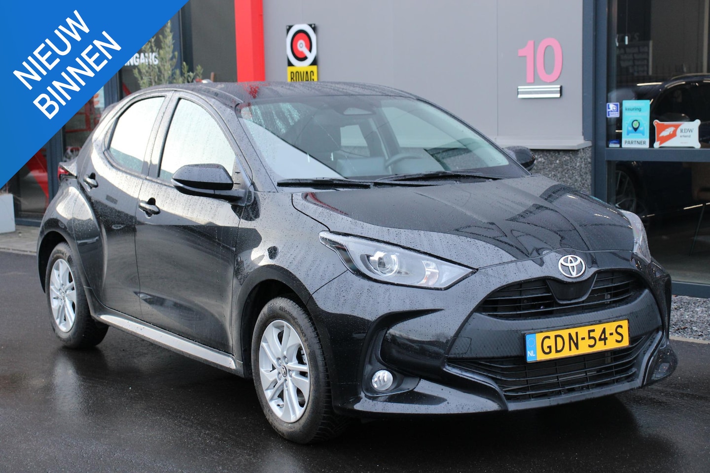 Toyota Yaris - 1.5 Hybrid 115PK Business, CAMERA, CARPLAY, 20DKM - AutoWereld.nl