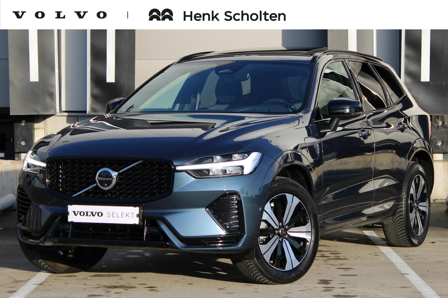 Volvo XC60 - T6 Plug-in hybrid AWD Plus Dark | All-season banden | Adaptive Cruise & Pilot Assist | Pan - AutoWereld.nl