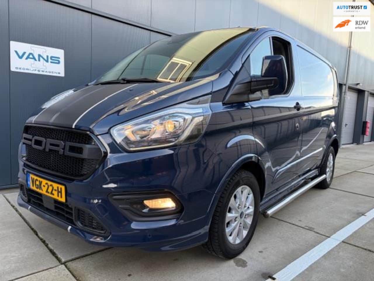 Ford Transit Custom - 320 2.0 TDCI L1H1 Sport full optoins 3200kg - AutoWereld.nl