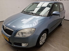 Skoda Fabia - 1.4-16V Sport AIRCO MET NIEUWE APK RIJD PERFECT