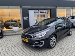 Kia Cee'd Sportswagon - 1.6 GDI DynamicLine Automaat voor info Frank Eijsbouts 0492-588958