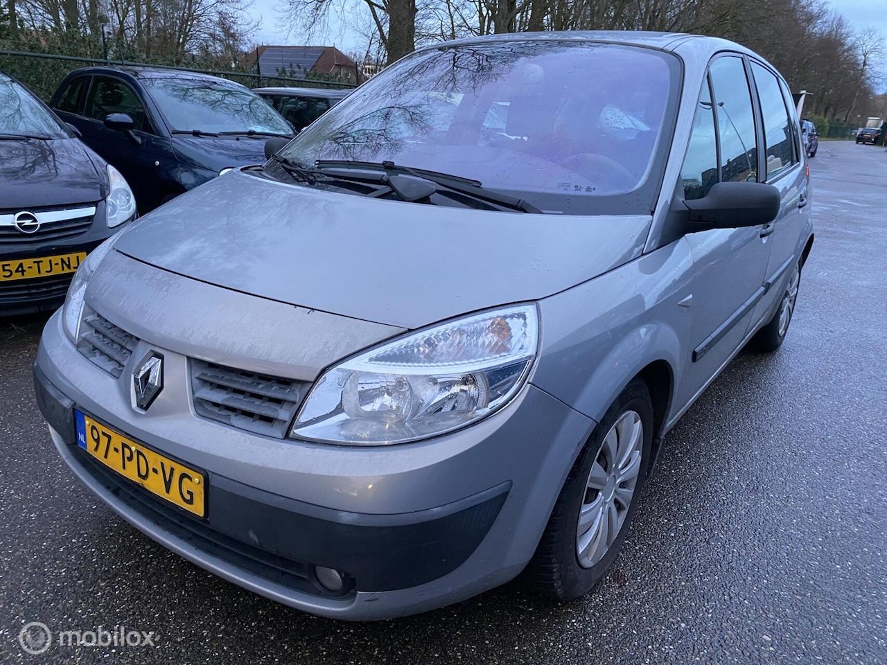 Renault Scénic - 2.0-16V Expression Comfort ECC CRUISE TREKHAAK - AutoWereld.nl