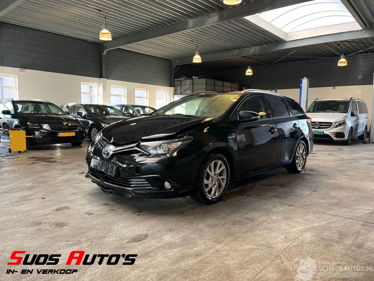 Toyota Auris - 1.8 Hybrid NAP!