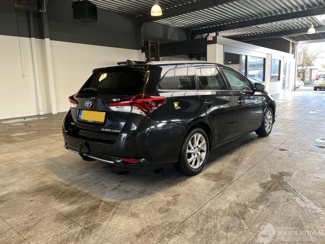 Toyota Auris - 1.8 Hybrid NAP!