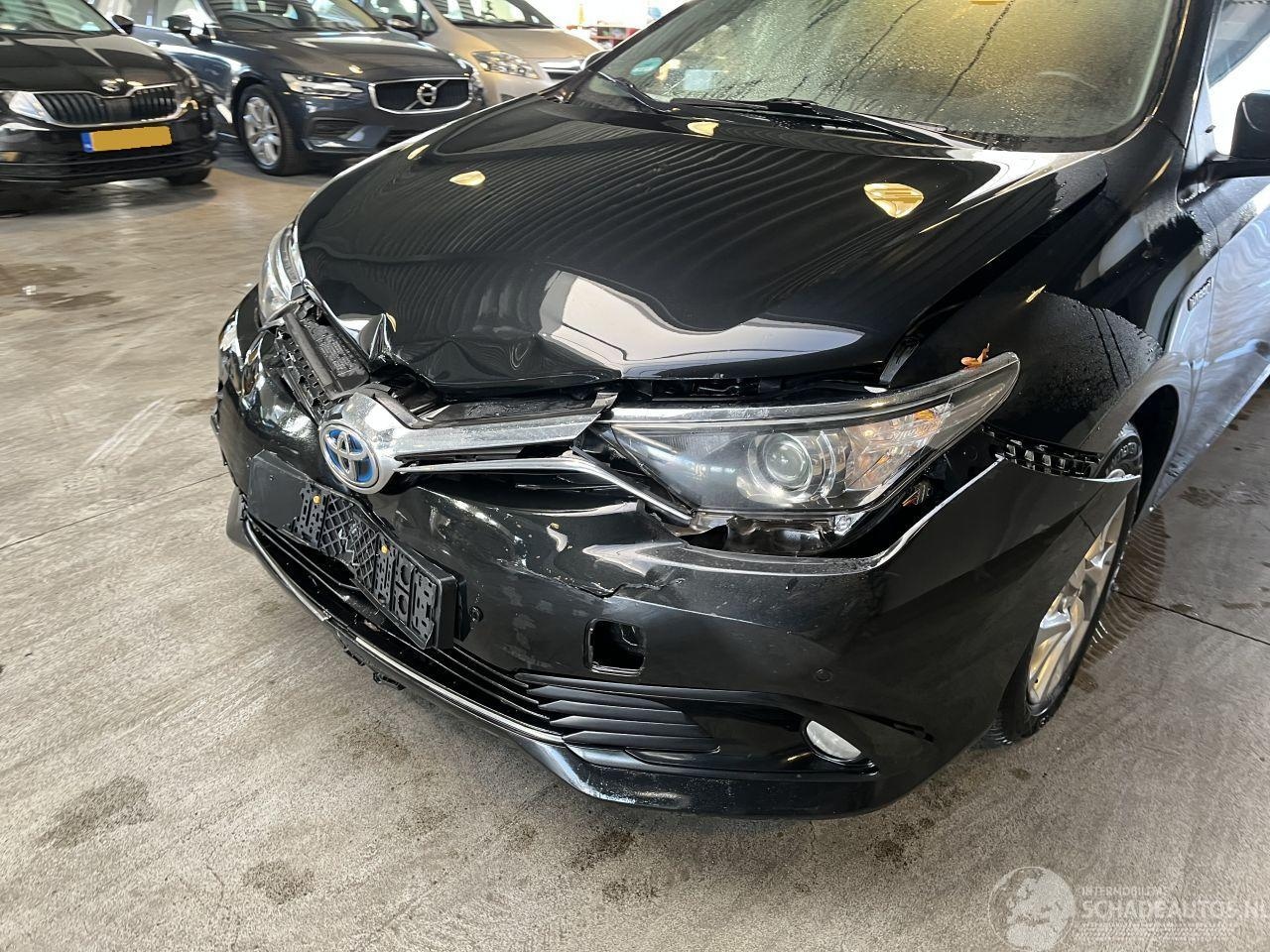 Toyota Auris - 1.8 Hybrid NAP!