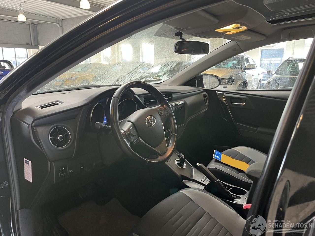 Toyota Auris - 1.8 Hybrid NAP!