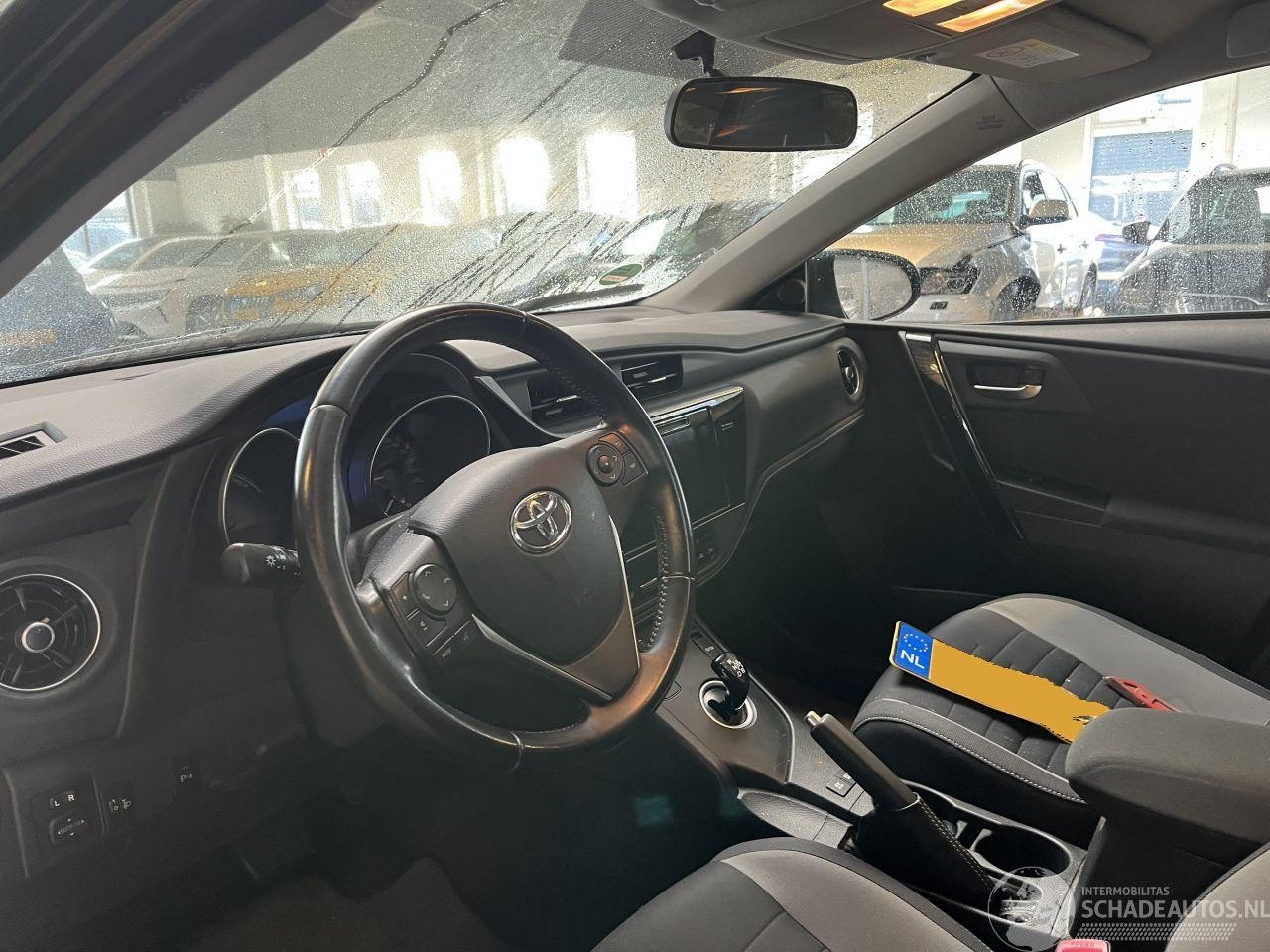 Toyota Auris - 1.8 Hybrid NAP!