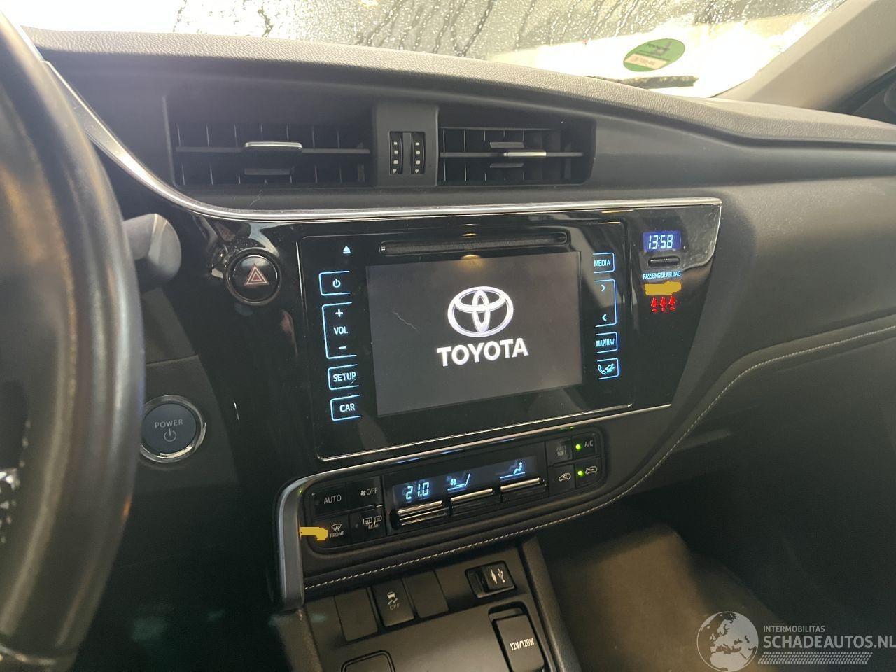 Toyota Auris - 1.8 Hybrid NAP!