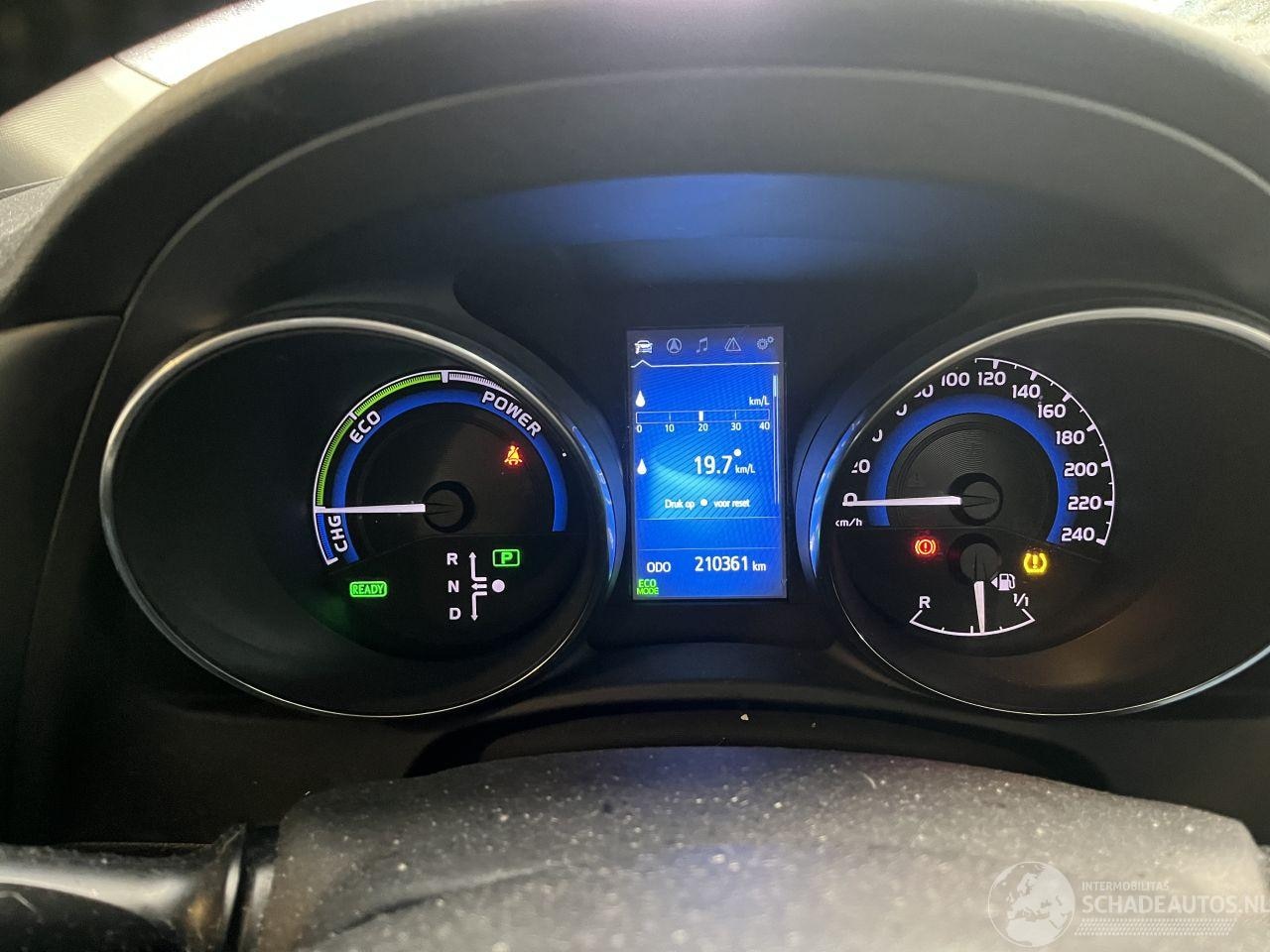 Toyota Auris - 1.8 Hybrid NAP!