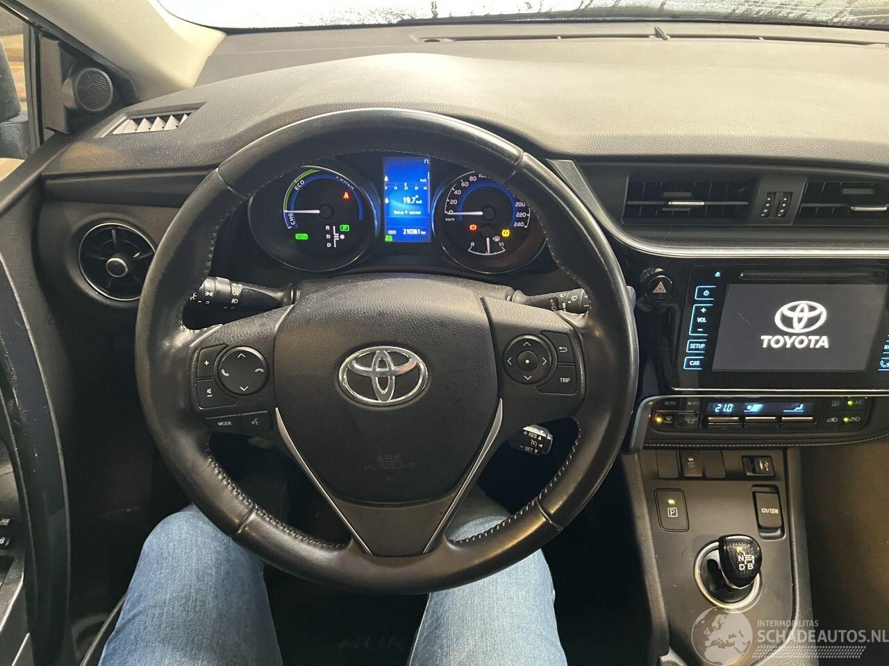 Toyota Auris - 1.8 Hybrid NAP!