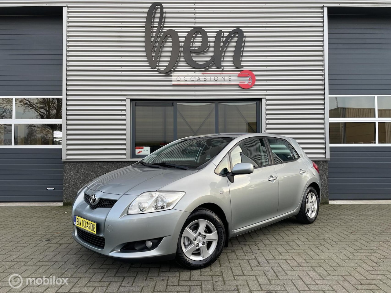 Toyota Auris - 1.6-16V Dynamic Airco Cruise Trekhaak - AutoWereld.nl