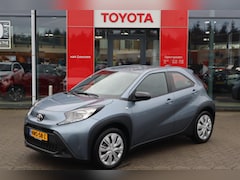 Toyota Aygo X - PLAY 5-DEURS CAMERA AD-CRUISE APPLE/ANDROID 1e EIGENAAR NL-DEALERAUTO