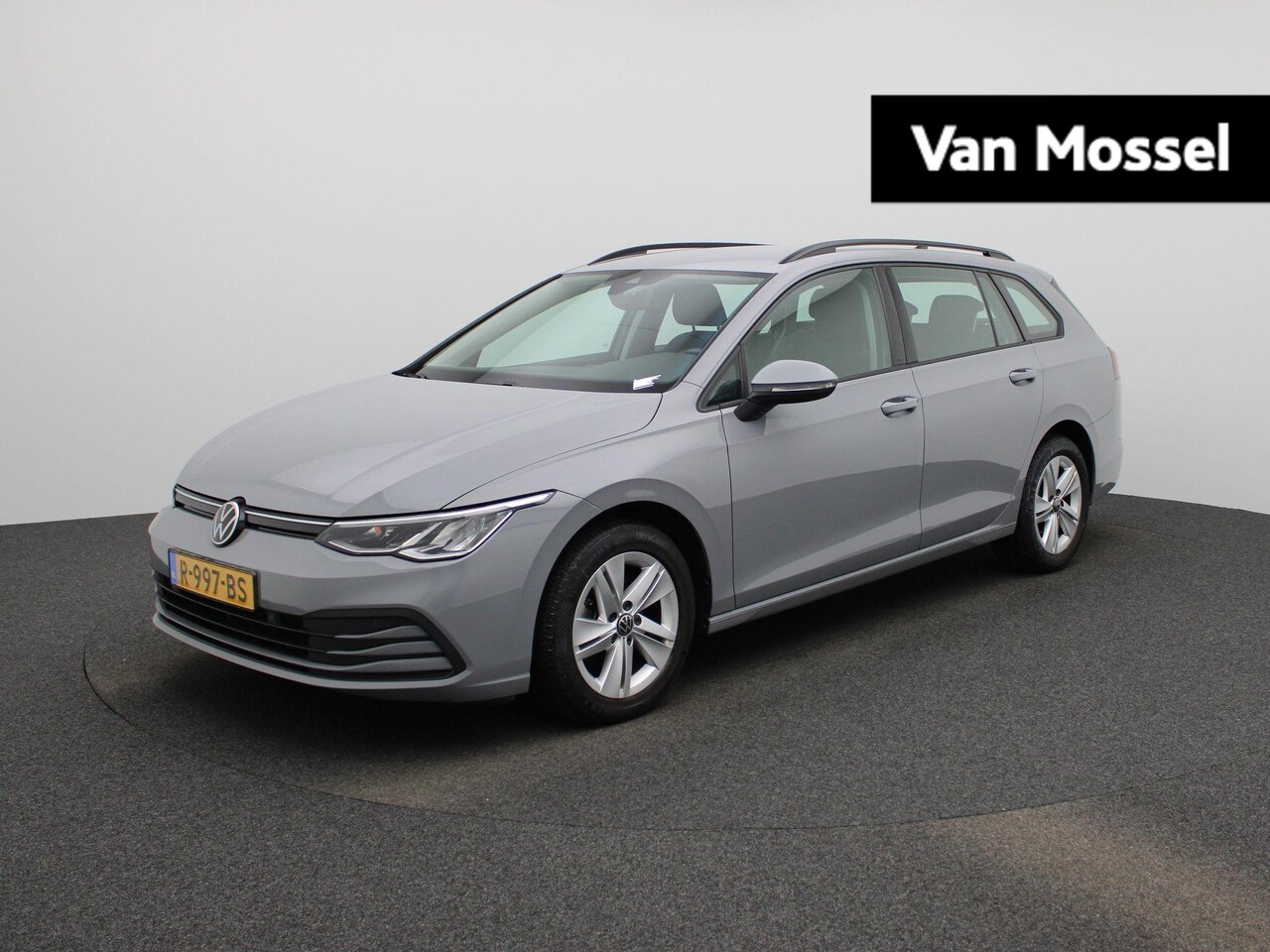 Volkswagen Golf Variant - 1.0 TSI Life | Apple Carplay/Android Auto | Parkeersensoren | Sfeerverlichting | Trekhaak - AutoWereld.nl