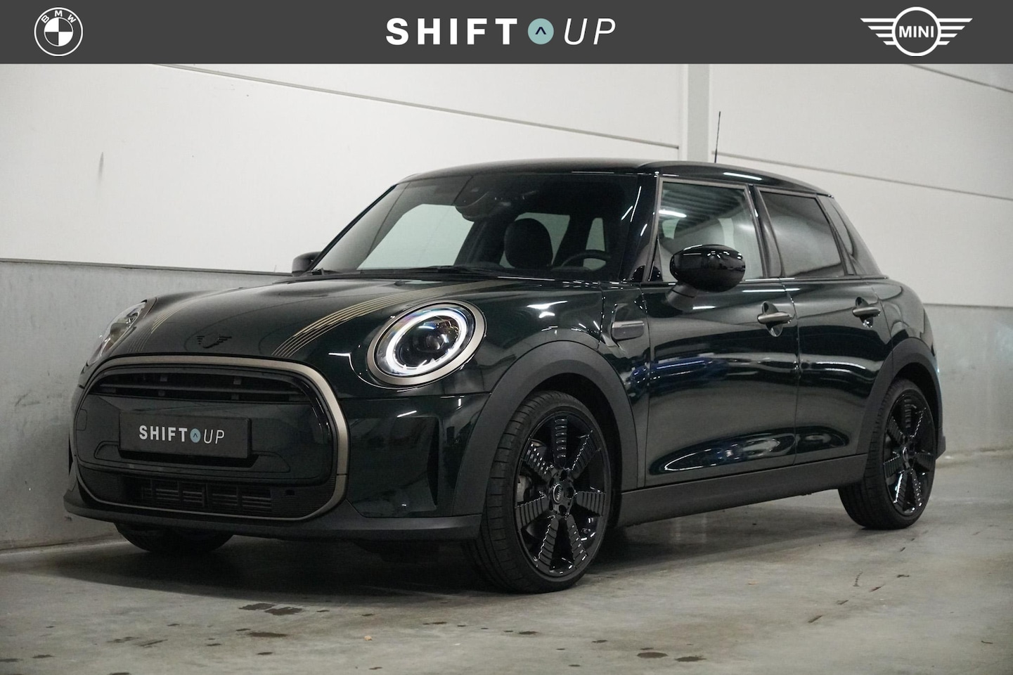 MINI Cooper - Mini 1.5 Resolute Yours Leder | Carplay | Stoelverwarming | 18" - AutoWereld.nl