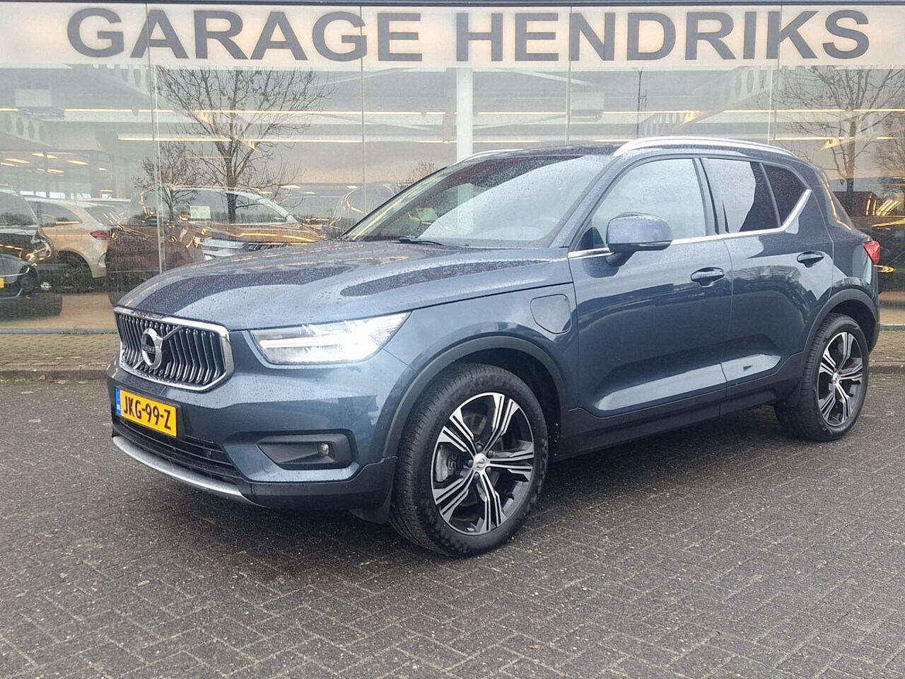 Volvo XC40 - 1.5 T5 Recharge R-Design | Trekhaak 1800kg | Leder | stoelverwarming | Blindspot | occasio - AutoWereld.nl