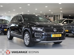 Volkswagen T-Roc - Sport/CARPLAY/CRUISE/STOELVERWARMING