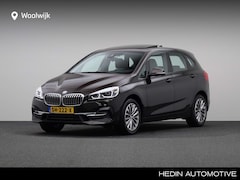 BMW 2-serie Active Tourer - 220i High Executive | Achteruitrijcamera | Active cruise control | Head up | Stoelverwarmi
