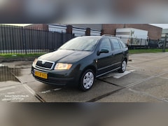 Skoda Fabia Combi - 1.4-16V Creation Airco Apk 1-10-2026 Garantie en inruil mogelijk