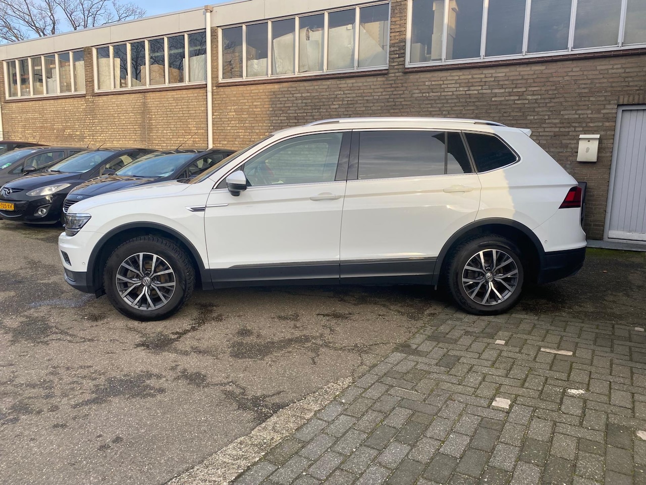 Volkswagen Tiguan Allspace - 1.5 TSI Comfortline Business 1.5 TSI Comfortline Business - AutoWereld.nl