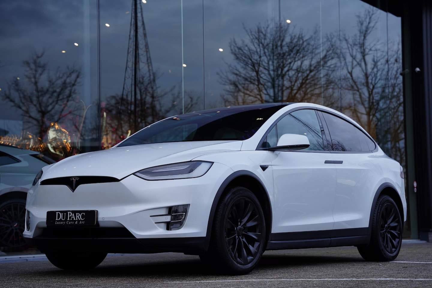 Tesla Model X - 75D Base 6p. / 1e Eigenaar / Pearl White Metallic - AutoWereld.nl