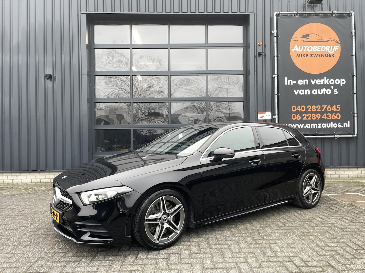Mercedes-Benz A-klasse - 250 AMG 225PK SFEERVERLICHTING|WIDESCREEN|MBUX|LED|STOELVERWARMING|DEALER ONDERHOUDEN - AutoWereld.nl
