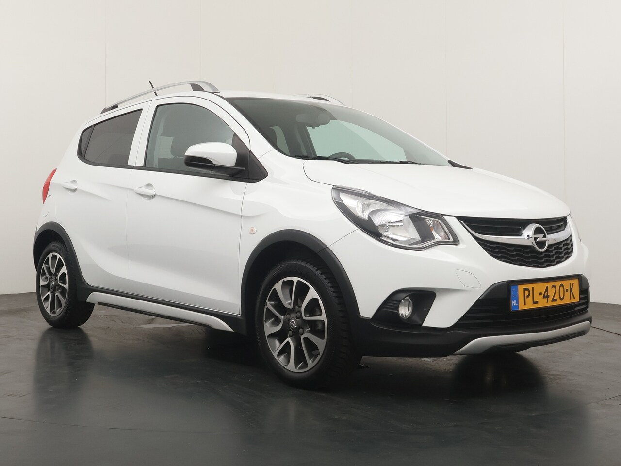 Opel Karl - 1.0 Rocks Online Edition Airco / Cruise / DakRails / Parkeersensoren - AutoWereld.nl