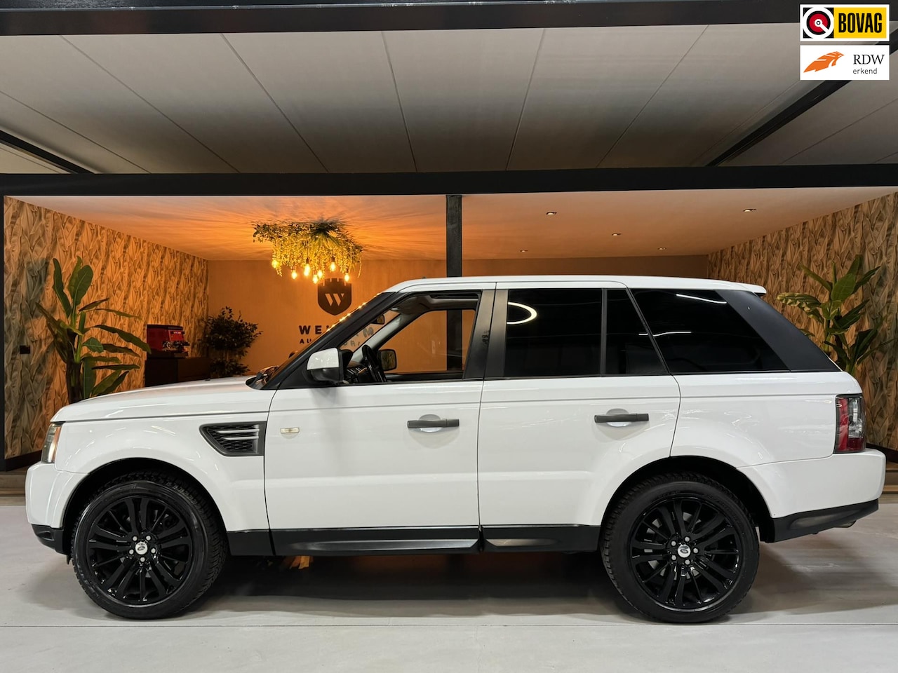 Land Rover Range Rover Sport - 3.0 TdV6 HSE Pano Leder Elek Stoelen Camera Harman Kardon Audio PDC Cruise Navi Clima Rijk - AutoWereld.nl