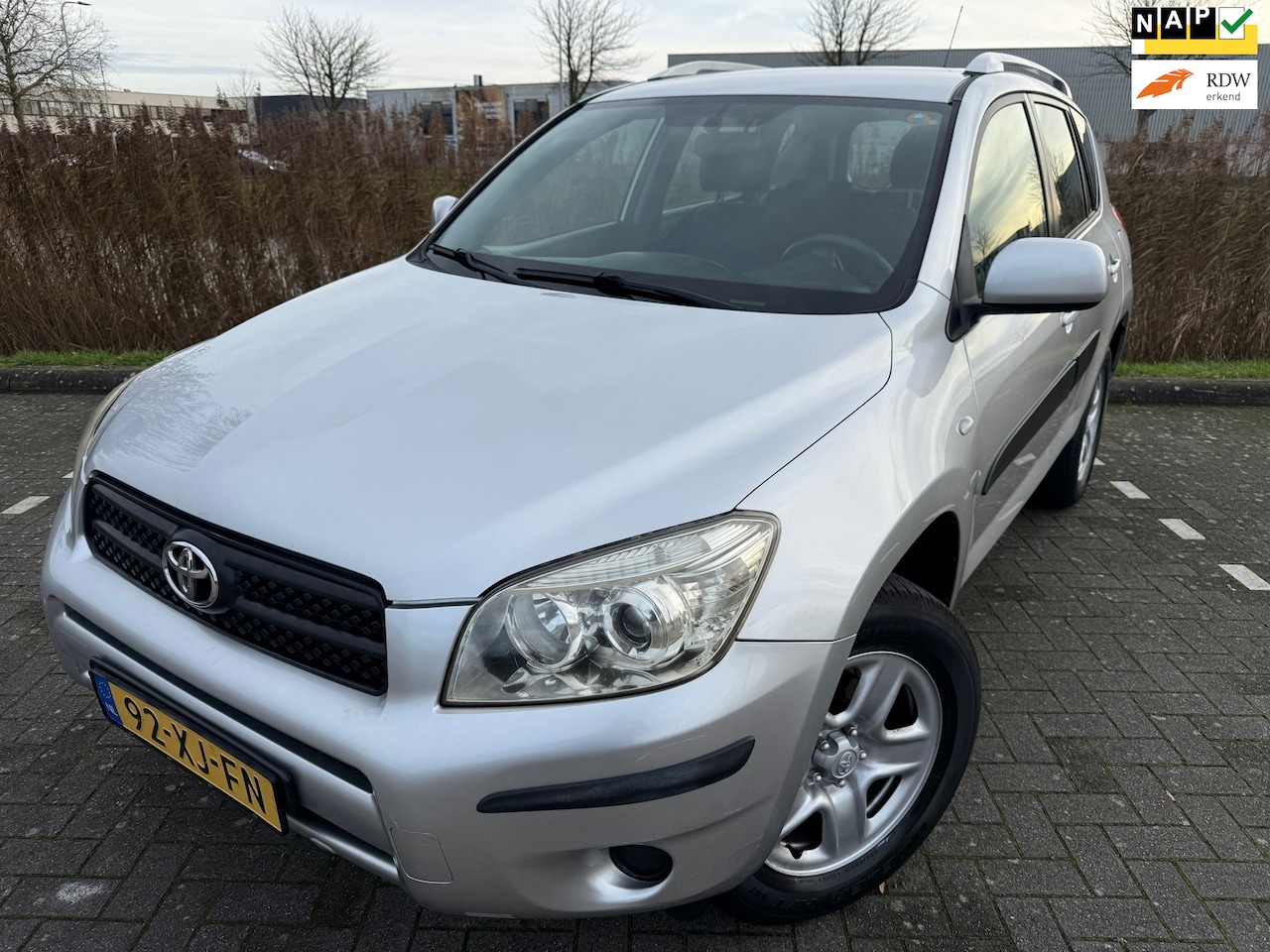 Toyota RAV4 - 2.0 VVTi Linea Terra*AIRCO*NEW APK*NAP*ELKLT-RAAM - AutoWereld.nl