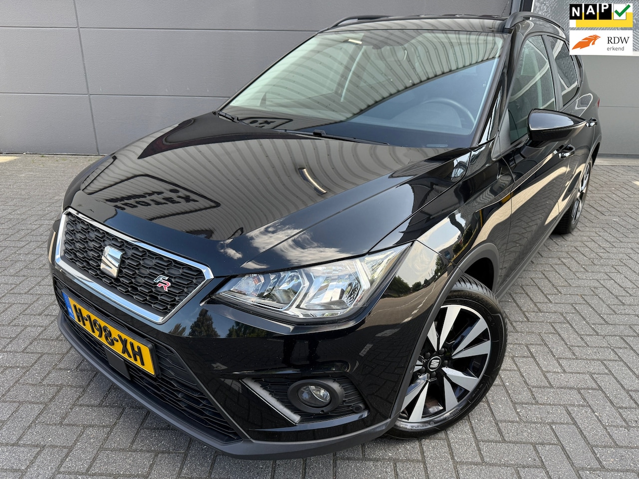 SEAT Arona - 1.0 TSI Style Business FR PARK SENSOREN*APK*NAP*AIRCO*CRUISE*NAVI*CAMERA*CARPLAY*VELGEN - AutoWereld.nl