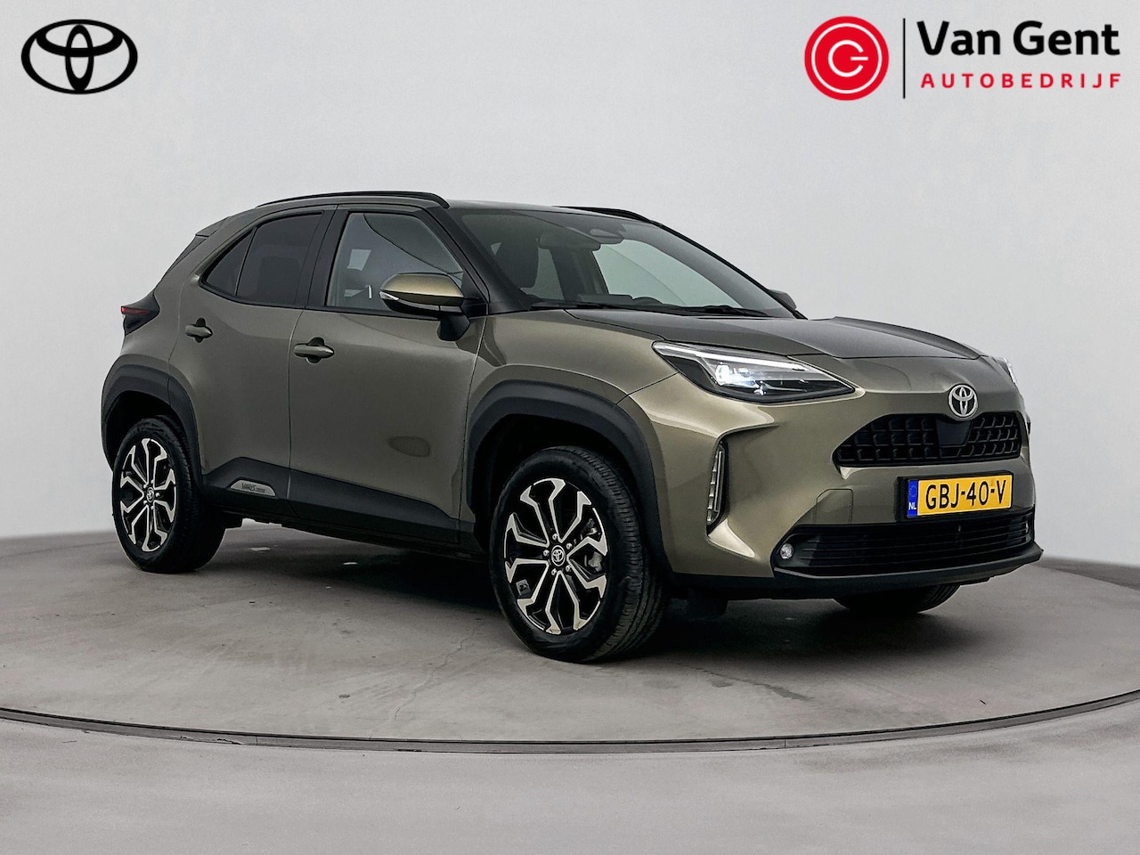 Toyota Yaris Cross - 1.5 Hybrid 115 First Edition | Navigatie | Adaptive Cruise | Full LED | 17 inch | Keyless - AutoWereld.nl