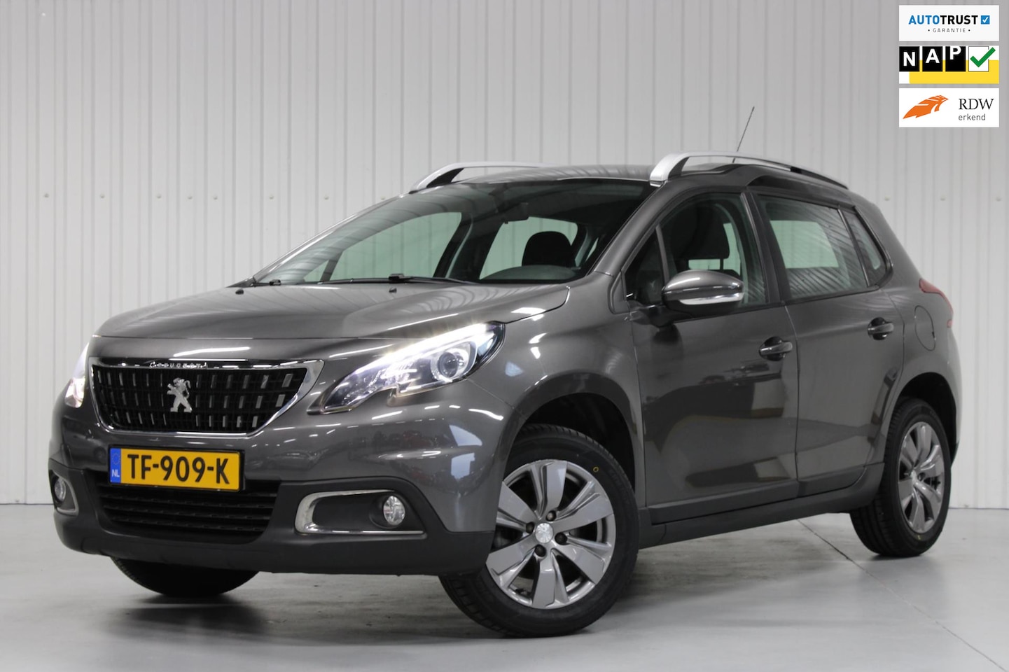 Peugeot 2008 - 1.2 PureTech Blue Lion 1.2 PureTech Blue Lion - AutoWereld.nl