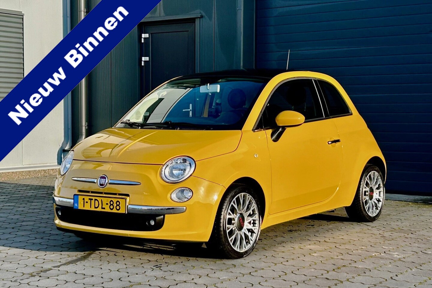 Fiat 500 - 0.9 TwinAir Lounge PANO 16" PDC - AutoWereld.nl