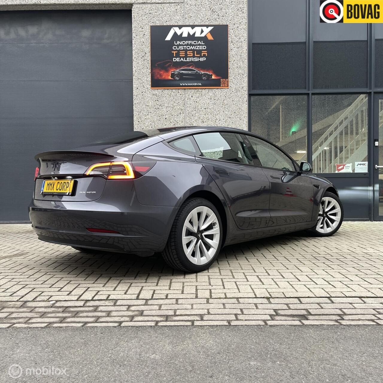 Tesla Model 3 - Long Range RWD Long Range AWD + MMX PACK + Trekhaak - AutoWereld.nl