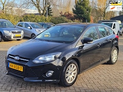 Ford Focus - 1.0 EcoBoost Titanium|keyless|Navi|Clima|PDC|Trekhaak|NAP|