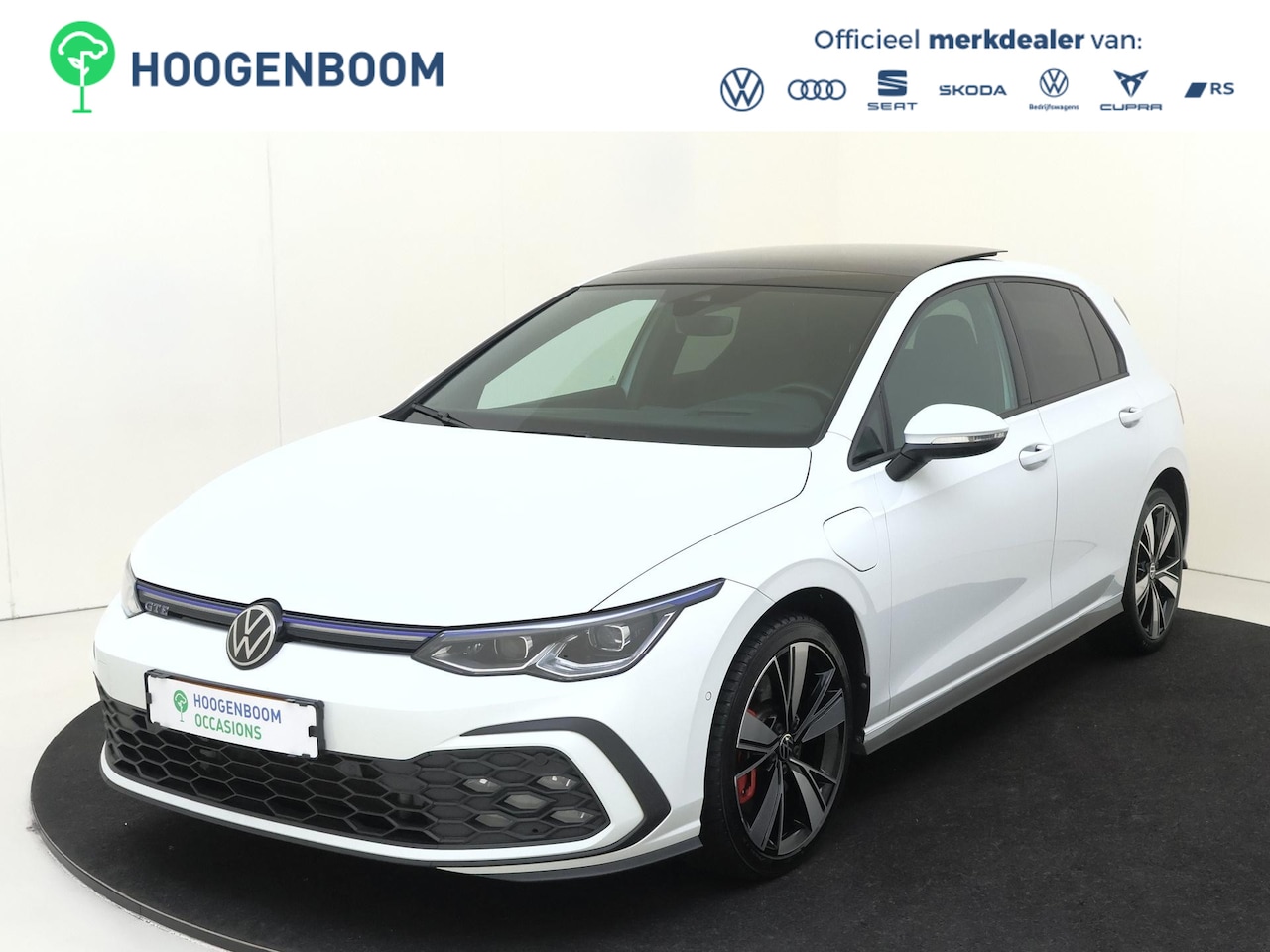 Volkswagen Golf - 1.4 eHybrid GTE | SoH 100% | Panoramadak | Head-up display | Adaptieve demping | Keyless | - AutoWereld.nl
