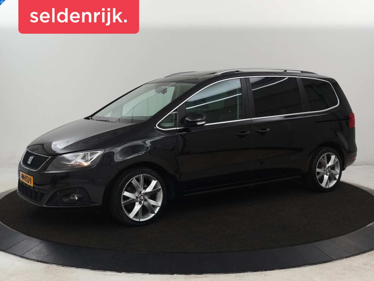 SEAT Alhambra - 2.0 TSI Style 7-persoons | Panoramadak | Leder | Trekhaak | Stoelverwarming | Camera | Nav - AutoWereld.nl