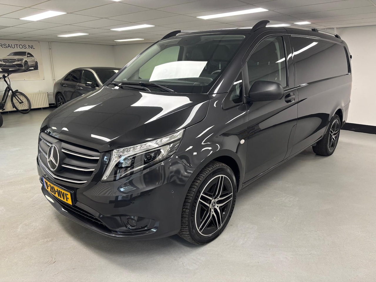 Mercedes-Benz Vito - 116 CDI Lang Led 19"AMG Camera Trekhaak Stoelverw. Leer Inklapbare spiegels - AutoWereld.nl