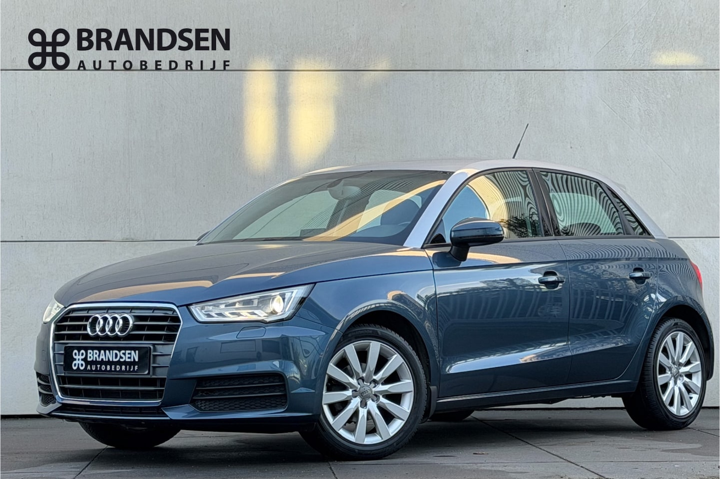Audi A1 Sportback - 1.0 TFSI Pro Line Navi-Xenon-Stoel verw-Clima-17" - AutoWereld.nl