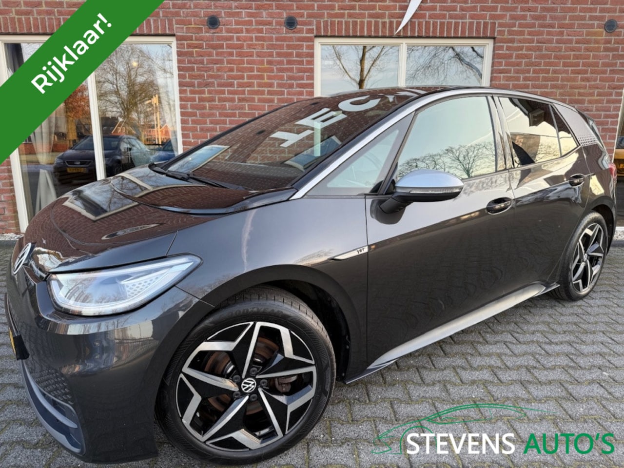 Volkswagen ID.3 - First Plus 58 kWh SOH 91% / FASE 3 / IQ LIGHT / STOELVERW. / CAM - AutoWereld.nl